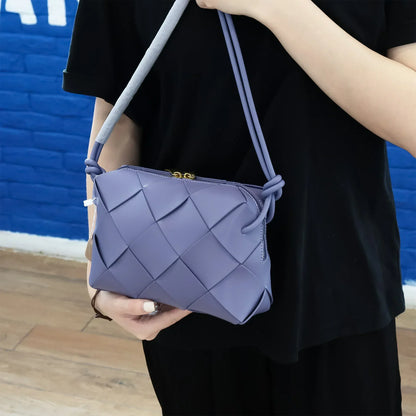 Zélia Medium Leather Crossbody Bag