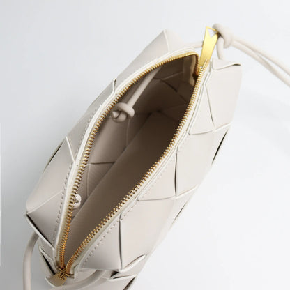 Zélia Medium Leather Crossbody Bag