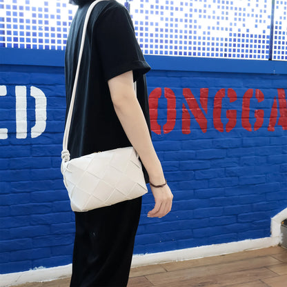 Zélia Medium Leather Crossbody Bag